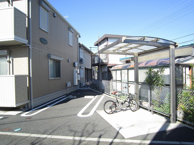その他共有部分　●駐輪場完備！