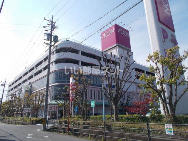 【名張市栄町のマンションのショッピングセンター】