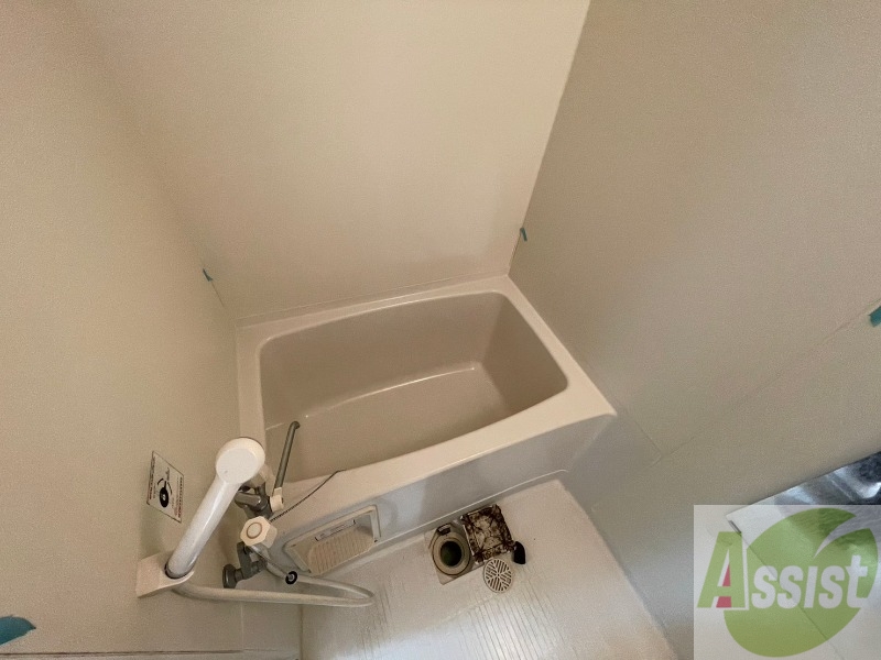 バス・シャワールーム　お風呂になります。一日の疲れを癒してくださいね。