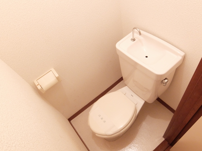 【ガーデン不入斗のトイレ】