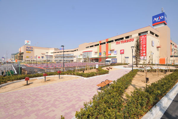 スーパー　イトーヨーカドーアリオ鳳店（スーパー）まで661m