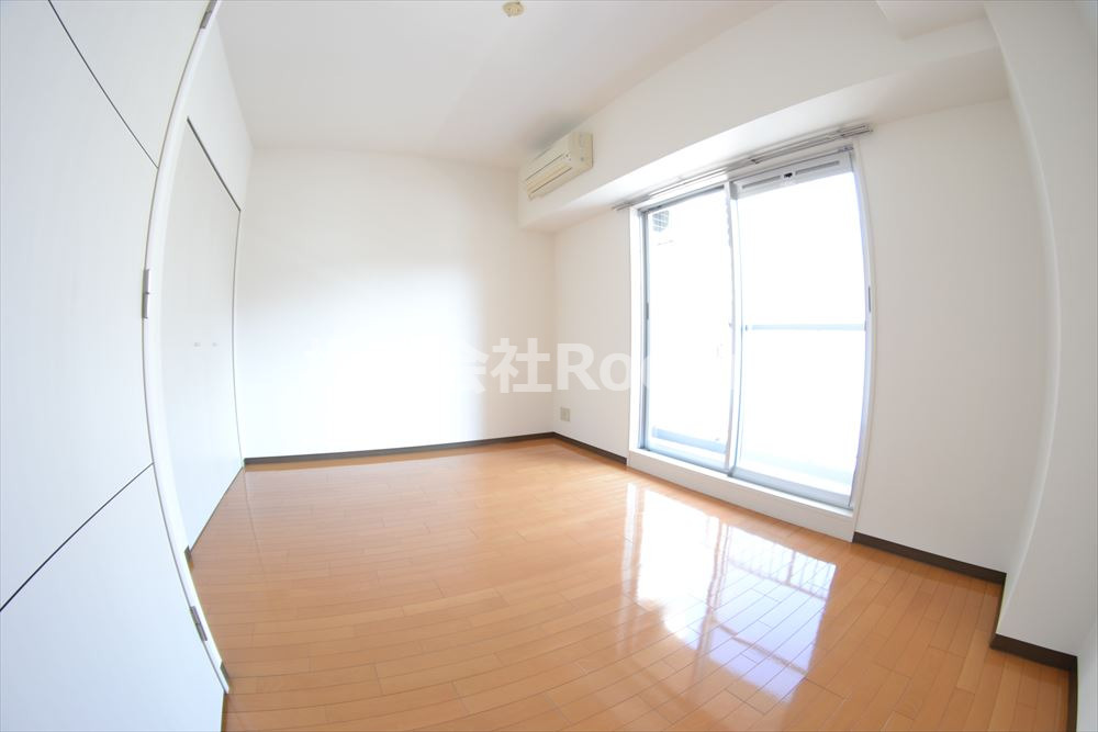 居室・リビング　ゆったり過ごせる居間です