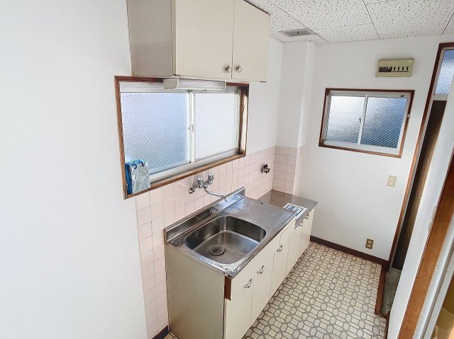 キッチン　2024年11月撮影※現況を優先致します。