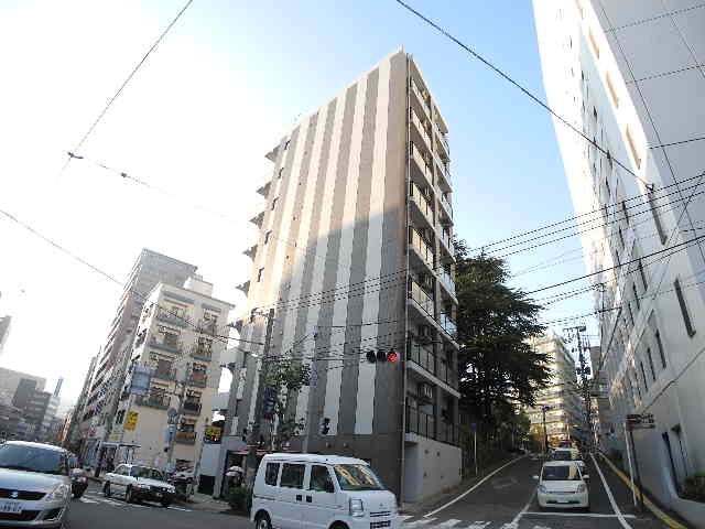 TEKビル桜町電停前の建物外観