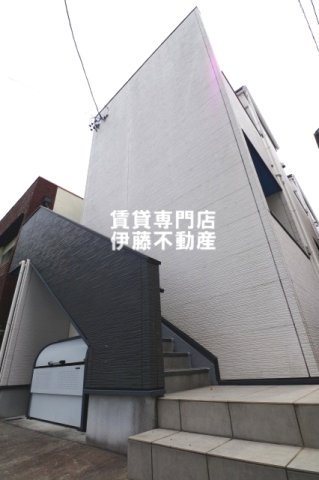 【名古屋市西区大野木のアパートの建物外観】