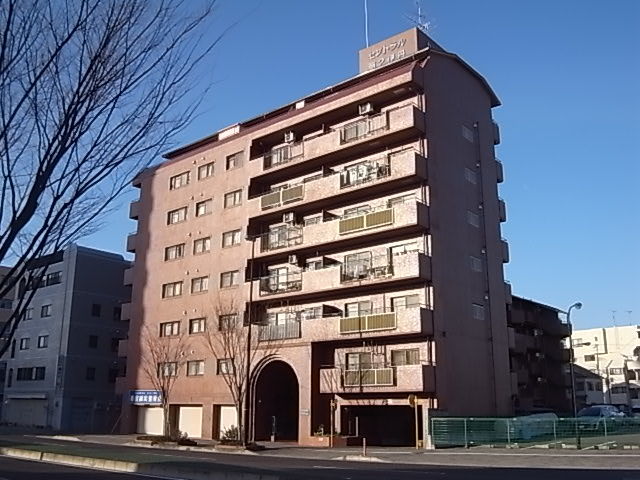 伊丹市南本町のマンションの建物外観