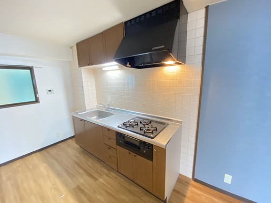 キッチン　※別部屋の写真です