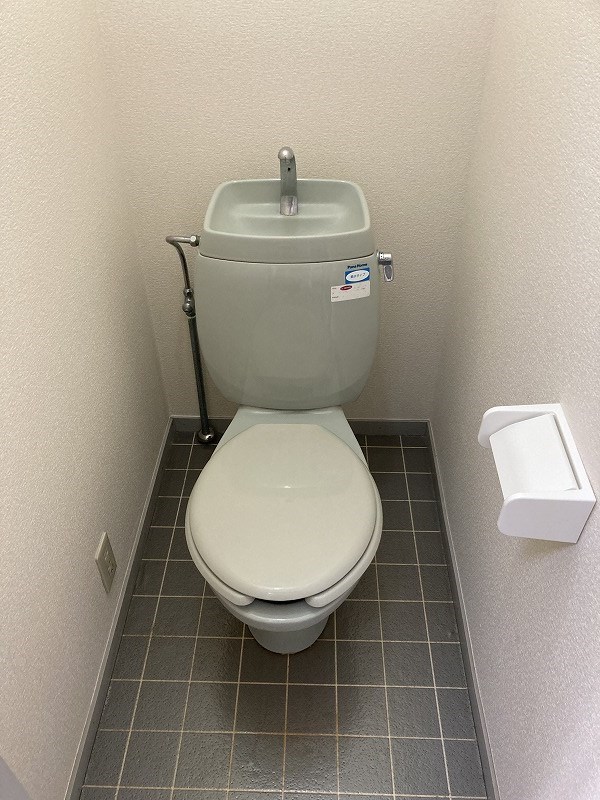 トイレ　別部屋参照