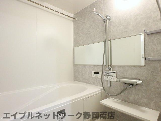 バス・シャワールーム　お風呂です