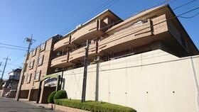 千葉県成田市囲護台（マンション）の賃貸物件の外観