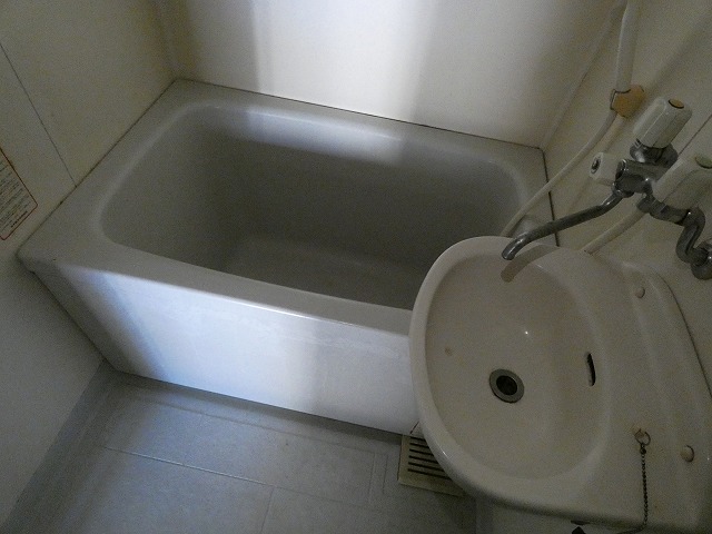 バス・シャワールーム　バス