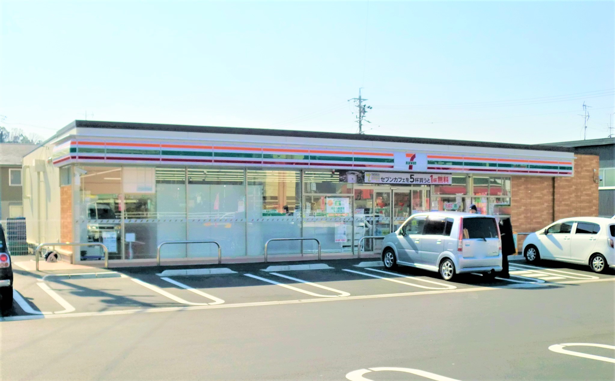 コンビニ　セブンイレブン　伊賀平野北谷店（コンビニ）まで200m