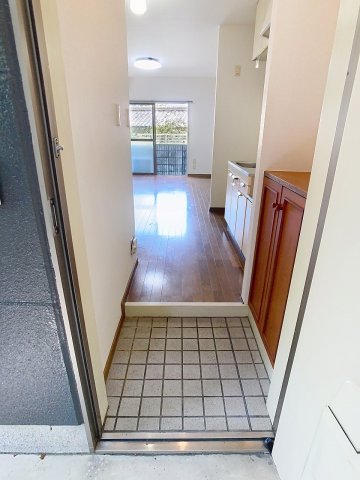 玄関　2025年7月撮影※現況を優先します。