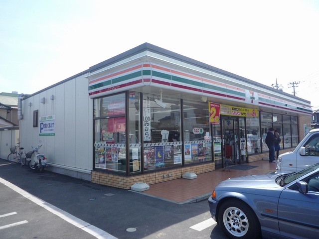 コンビニ　セブンイレブン久喜鷲宮5丁目店（コンビニ）まで68m
