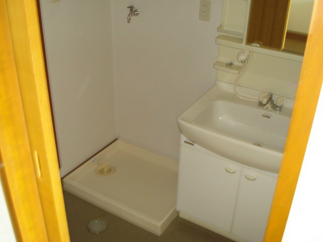 洗面設備　※写真は　301号室
