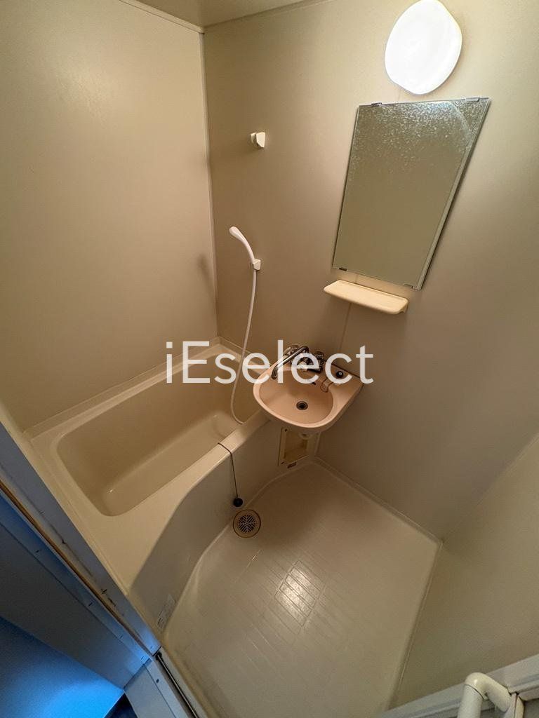 バス・シャワールーム　一日の疲れを癒せるバスルームです！