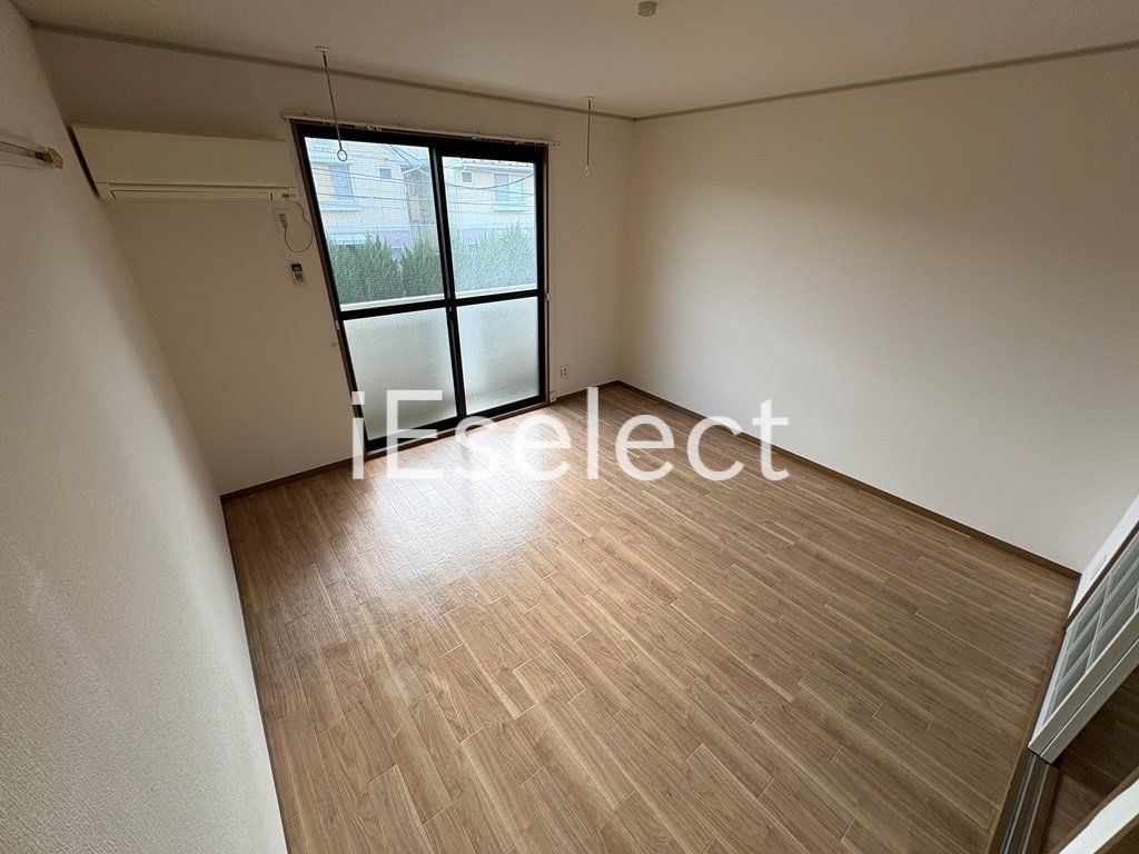 居室・リビング　広々開放的な居室です♪