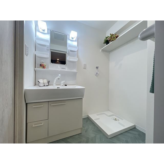 洗面設備　洗面台・室内洗濯機置場