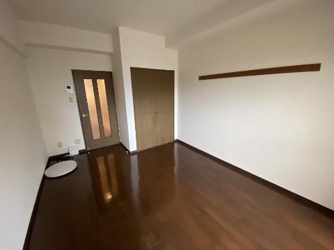 居室・リビング　室内