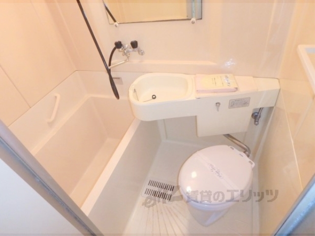 バス・シャワールーム　バス