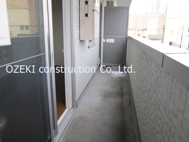 バルコニー　※写真は上階のもの