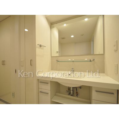 洗面設備　同タイプ12階のお部屋を撮影。仕様が異なることがあります。