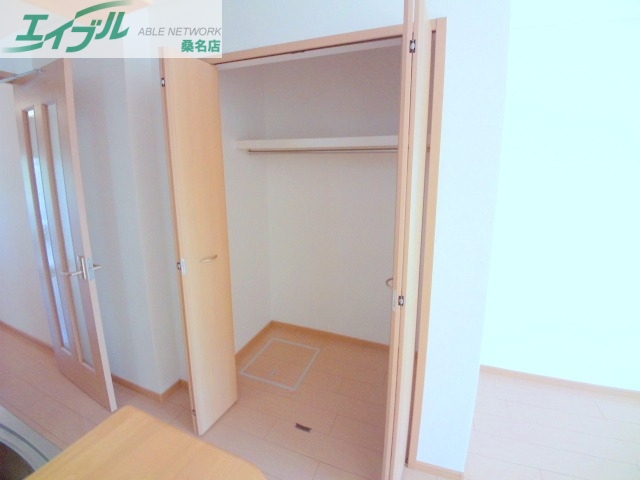 収納　同物件別室の画像です