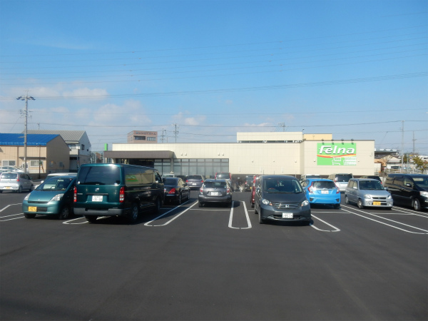 スーパー　Ｆｅｌｎａ一ノ草店（スーパー）まで611m