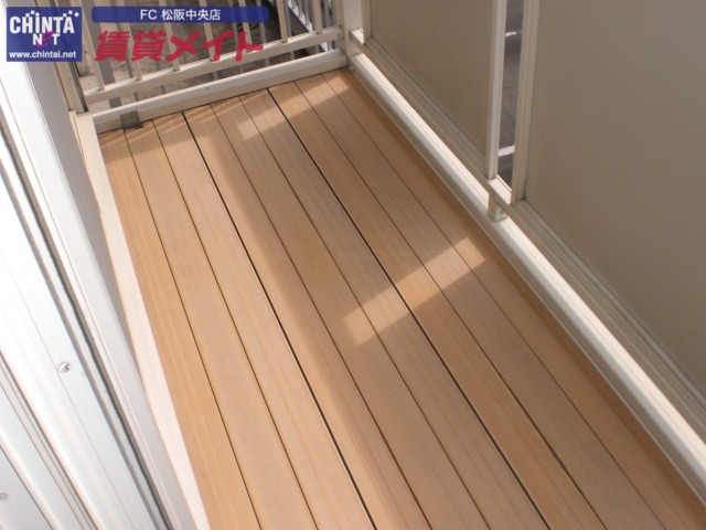 バルコニー　同物件別部屋のお写真です。