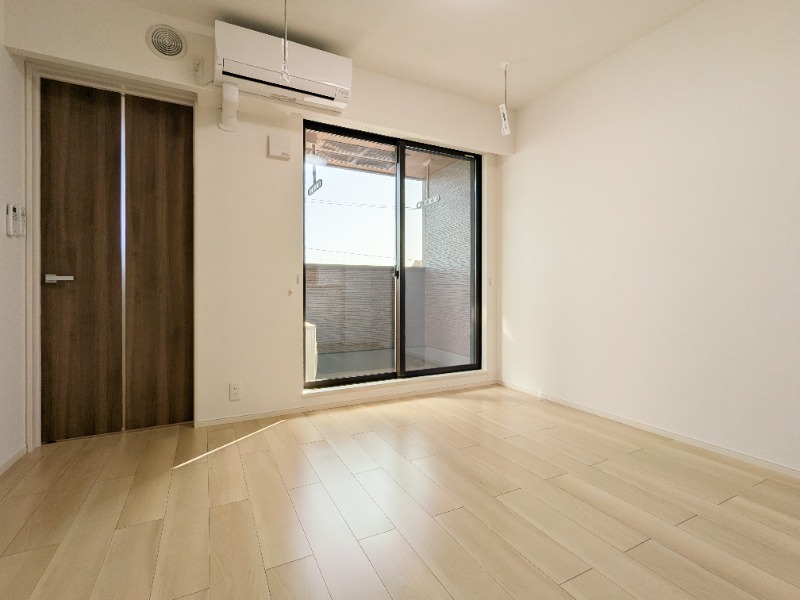 居室・リビング　図面と現状に相違がある場合には現状を優先