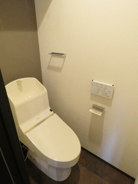 トイレ　ウォシュレット設置済みです！