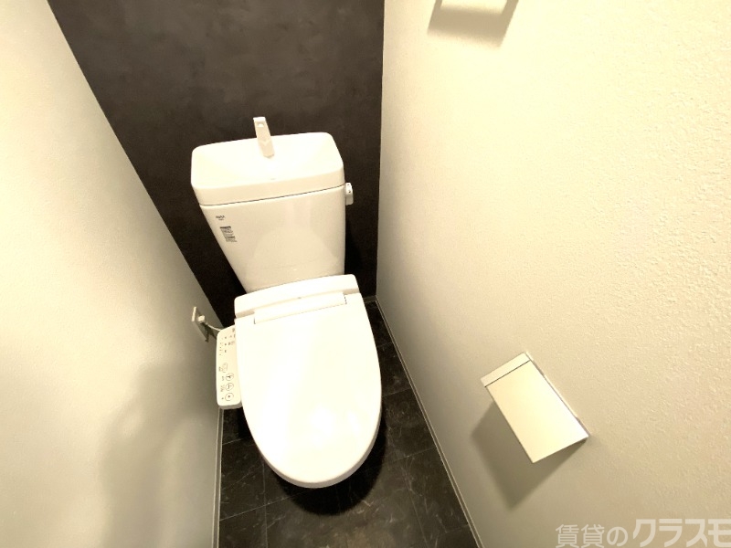 トイレ　冬場も安心の温水洗浄便座！