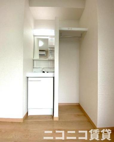 洗面設備　別号室イメージの為、現状を優先致します。