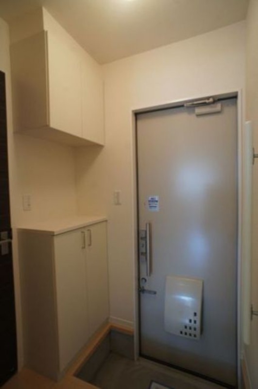 玄関　図面と現状に相違がある場合には現状を優先