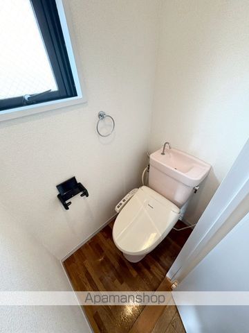 マトリクスのトイレ写真