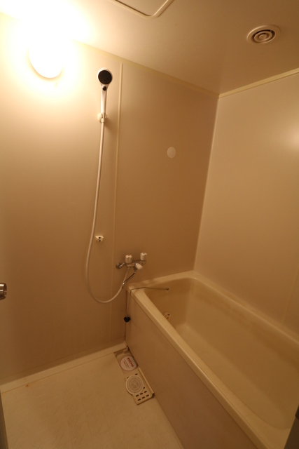 バス・シャワールーム　☆バス・トイレ別☆