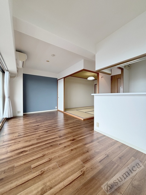 居室・リビング　日当たりのいいお部屋です♪