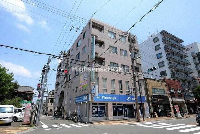 建物外観　落ち着いた雰囲気の外観です