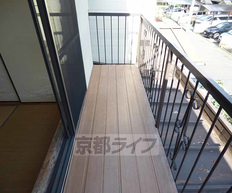 バルコニー　広々としたバルコニーです。