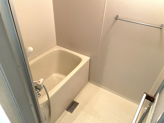 バス・シャワールーム　日々の疲れを癒すお風呂付です