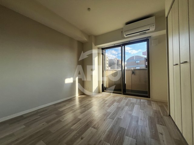 居室・リビング　みおつくし京橋　洋室