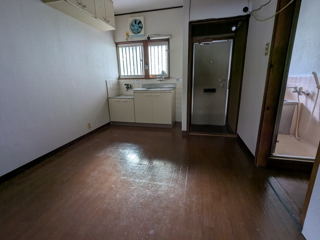 栄町ハイツの居間写真
