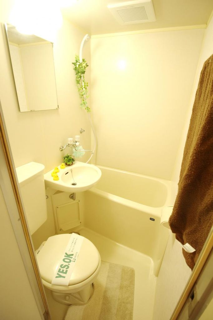 バス・シャワールーム　同建物別号室参考写真です