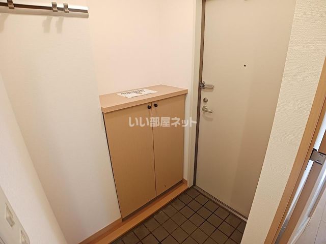 イーストコートの玄関写真