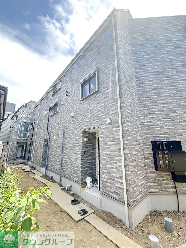 建物外観　エントランス