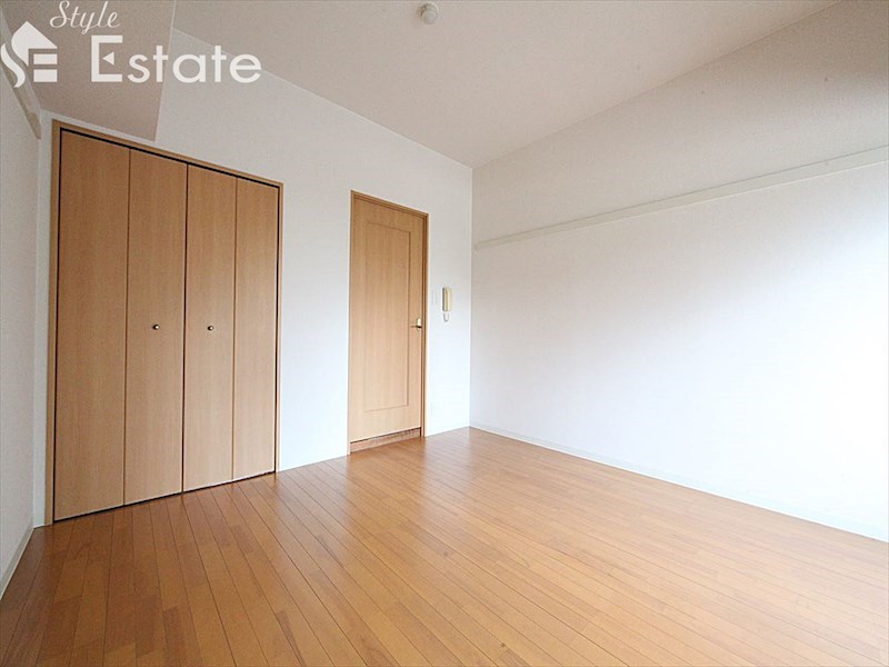 居室・リビング　内装