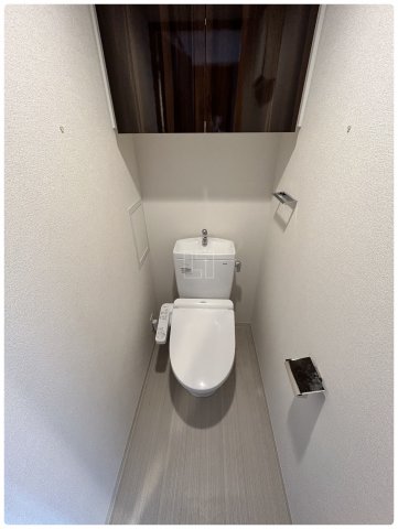 トイレ　プレサンスOSAKADOMECITYビーツ　温水洗浄便座