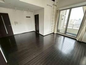 居室・リビング　内観１