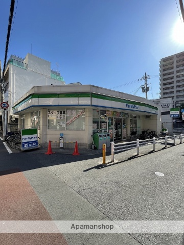 コンビニ　ファミリーマート（コンビニ）まで488m