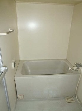 バス・シャワールーム　写真は類似です